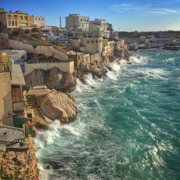 Où prendre le bateau pour visiter les calanques ?